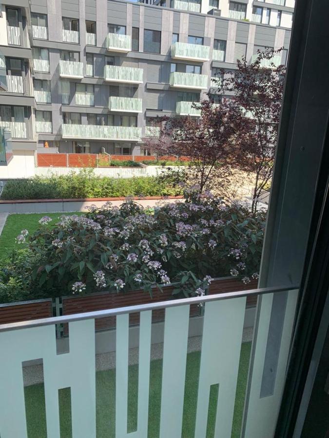 Residence Garden Tower - 8 Min Do Centra, Garaz Prag Exteriör bild